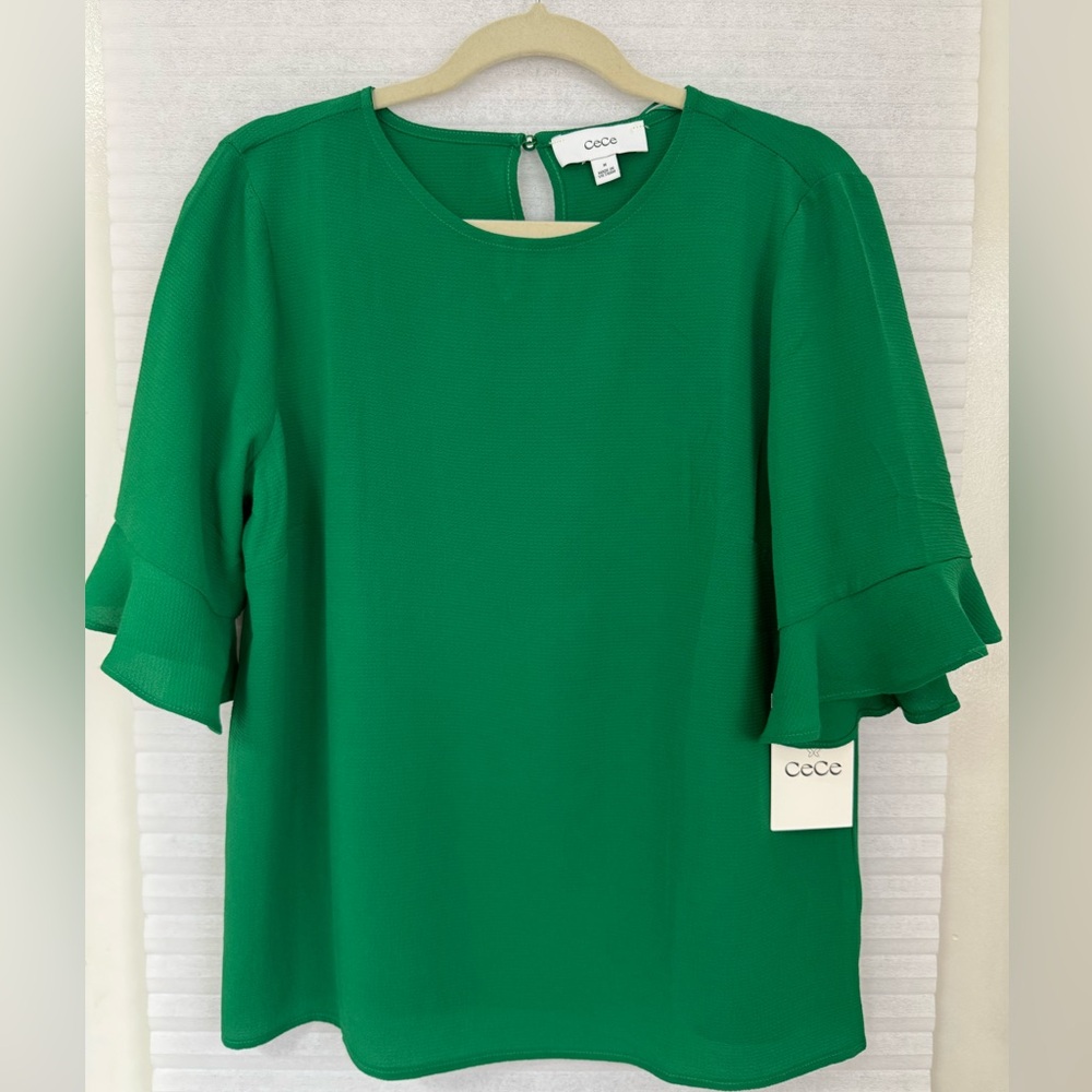 NWT CeCe Emerald Ruffle Sleeve Blouse